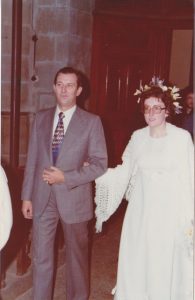 mariage-1976-entree-mariee-et-son-papa-001