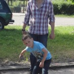 Sébastien et Baptiste sur le terrain de pétanque